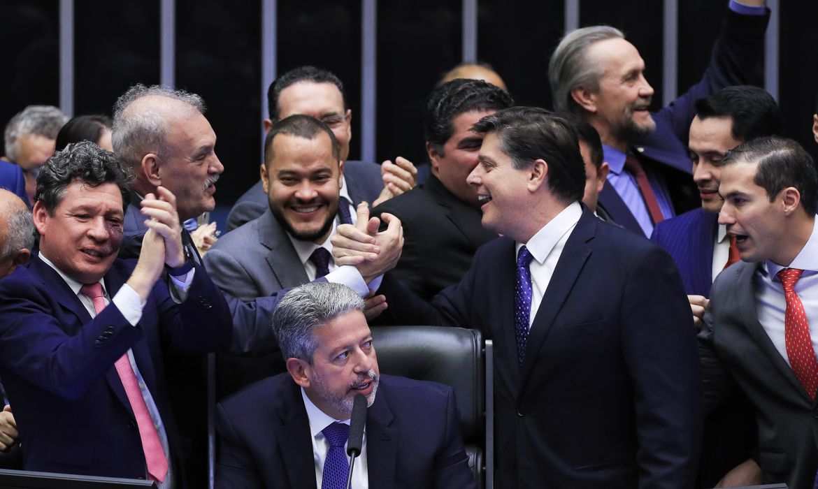 Entenda a reforma tributária aprovada pela Câmara