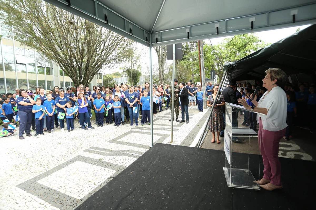 Prefeitura inicia comemorações de setembro abrindo a Semana da Pátria