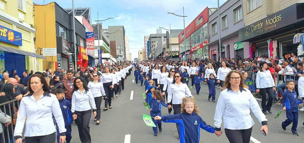 Ponta Grossa reúne grande público para comemorações de 7 de setembro