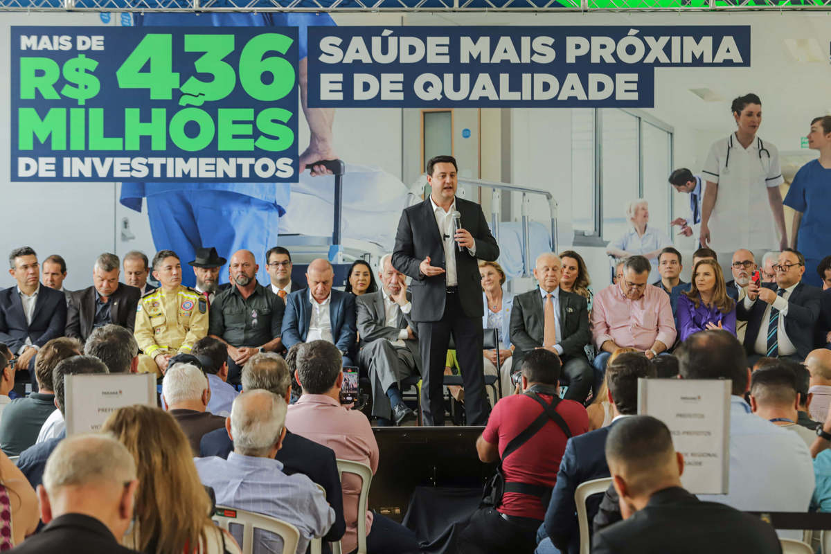 Governador libera mais R$ 403 milhões para a saúde e entrega novos carros e ambulâncias