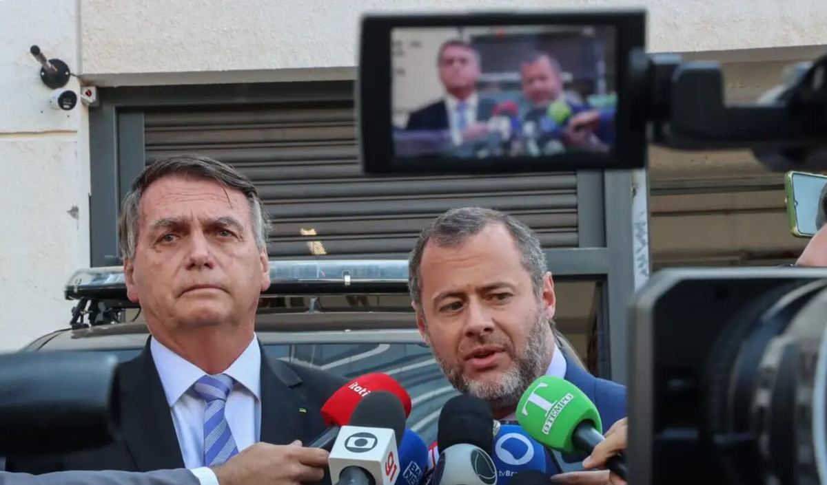 Defesa de Bolsonaro pede ao Supremo devolução de passaporte