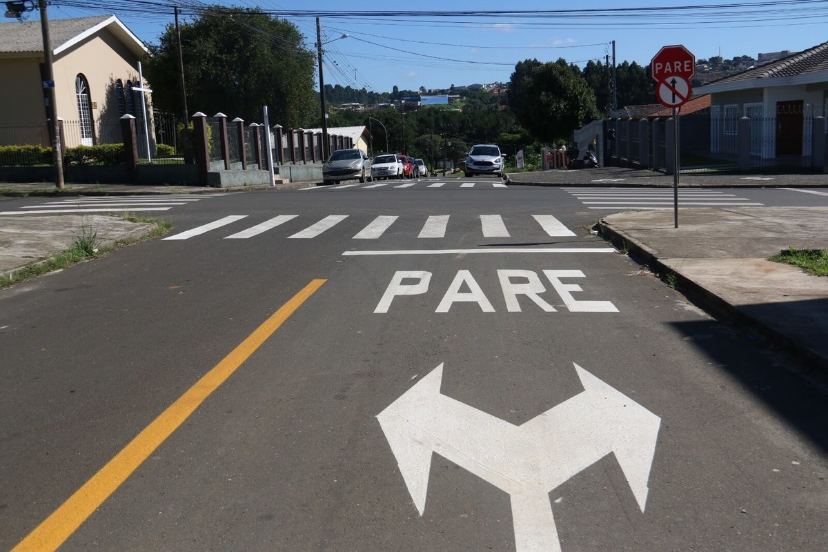 Ponta Grossa investe em sinalização viária nos bairros