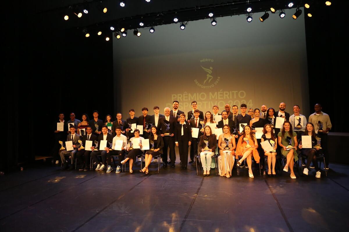 Mérito Desportivo premia destaques do ano no esporte de Ponta Grossa